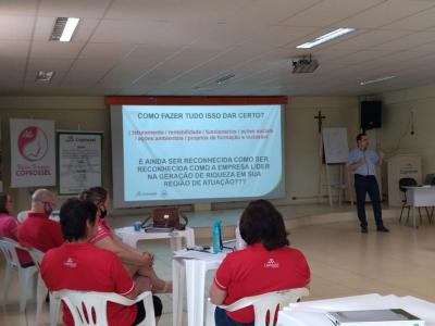 Coprossel explica as diretrizes e Ã¡reas estratÃ©gicas da cooperativa para mulheres do PDLF 